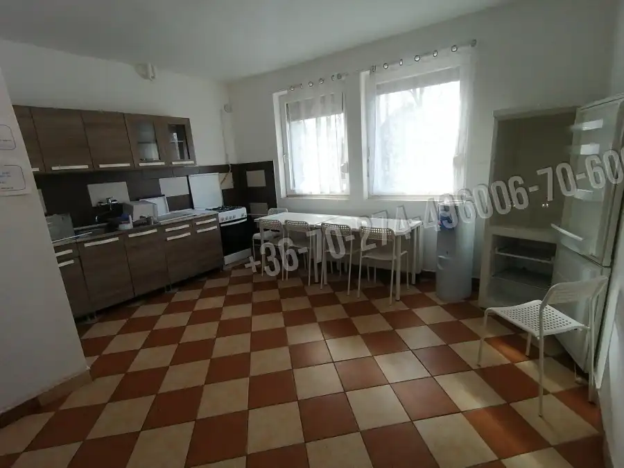 Albérlet, kiadó családi ház, Vác