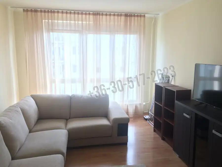 Albérlet, kiadó panellakás, Paks