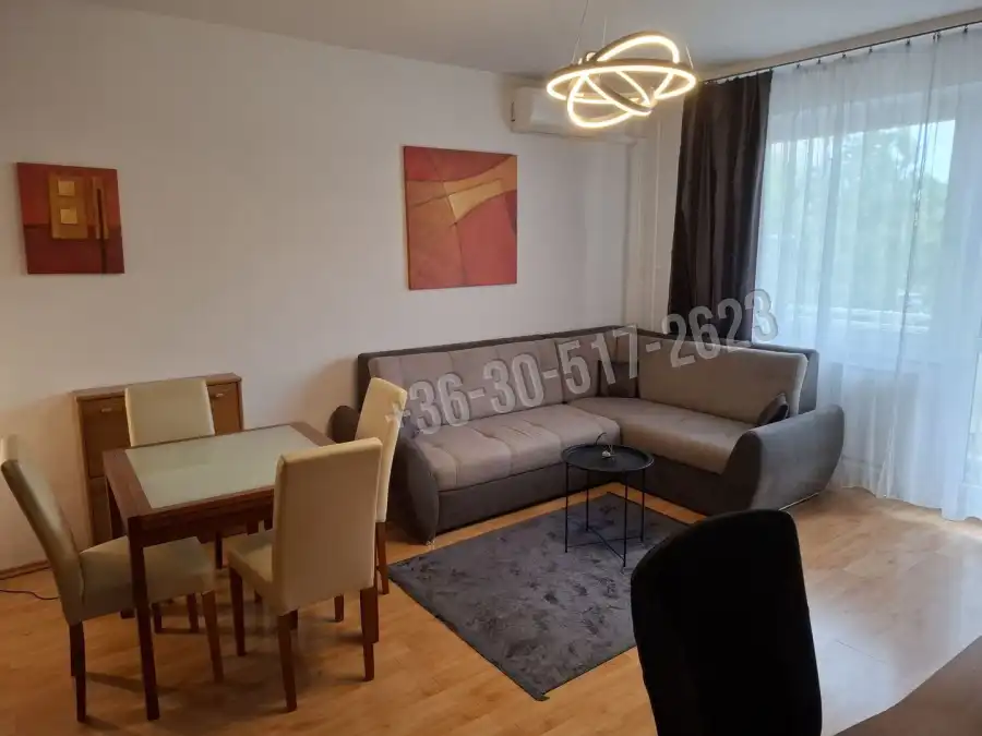 Albérlet, kiadó panellakás, Paks