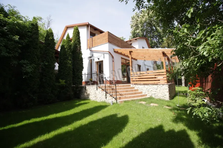 Albérlet, kiadó újszerű családi ház, Budapest, II. kerület