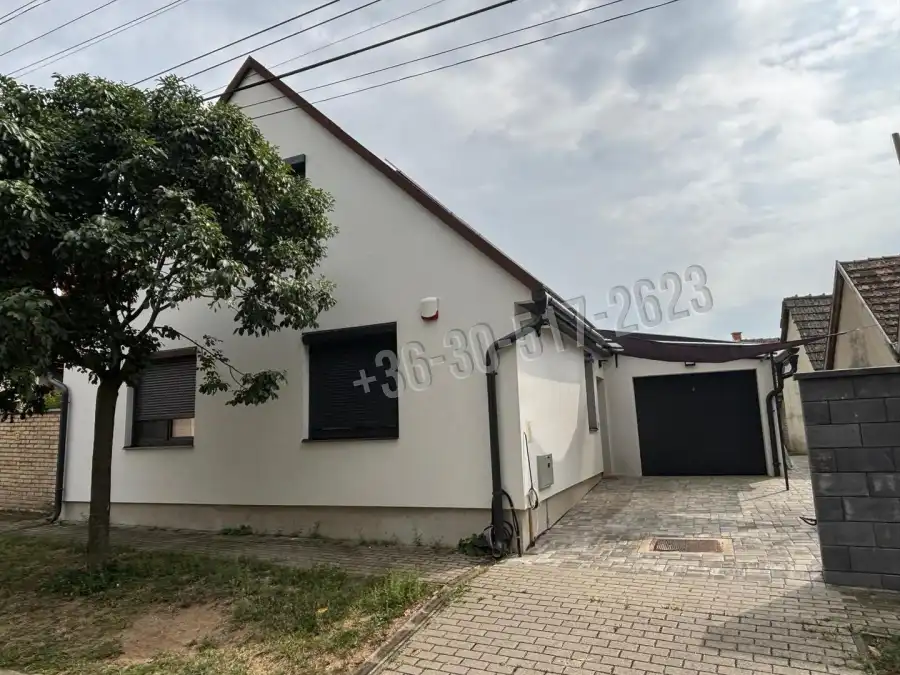 Albérlet, kiadó újszerű családi ház, Paks