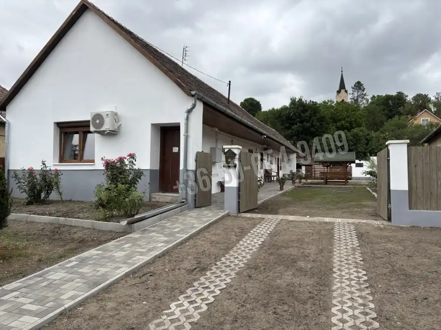 eladó családi ház, Acsa