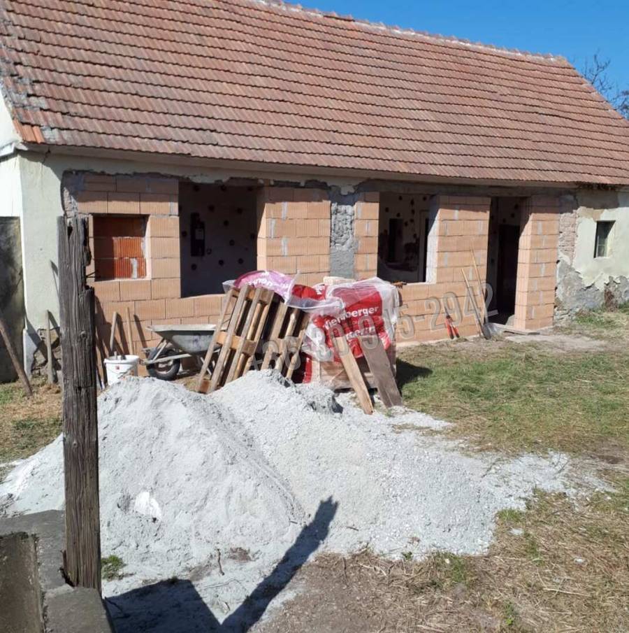 eladó családi ház, Babót