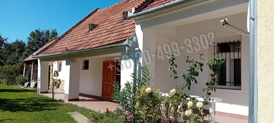 eladó családi ház, Bakonyság