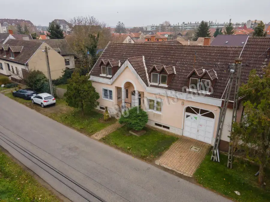 eladó családi ház, Balassagyarmat