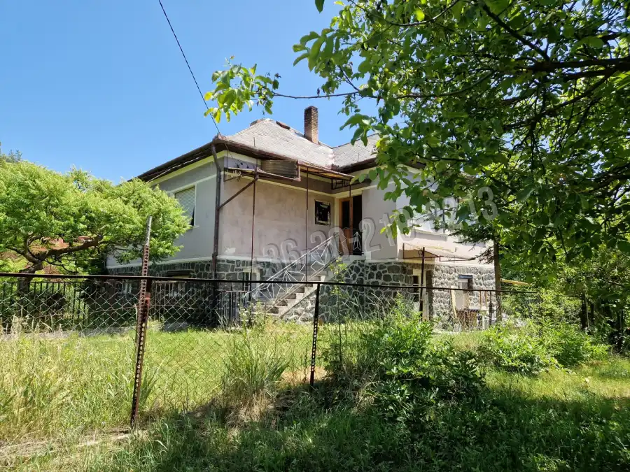 eladó családi ház, Balaton