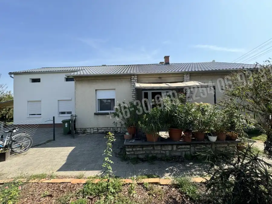 eladó családi ház, Balatonkeresztúr