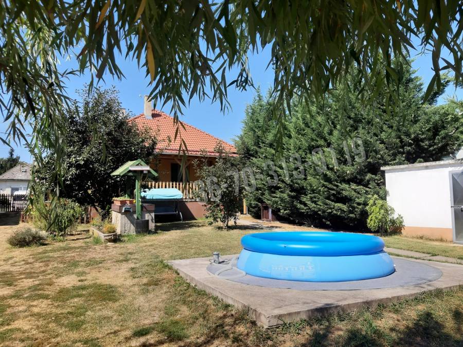 eladó családi ház, Balatonújlak