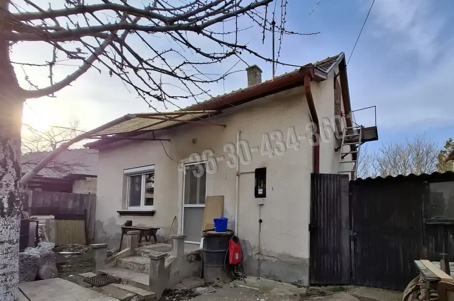 eladó családi ház, Bicske