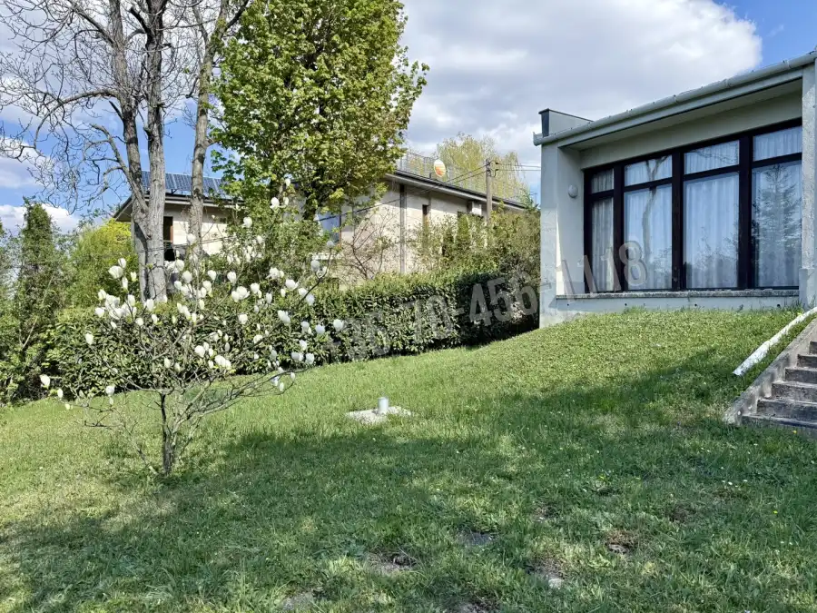 eladó családi ház, Budapest, XII. kerület