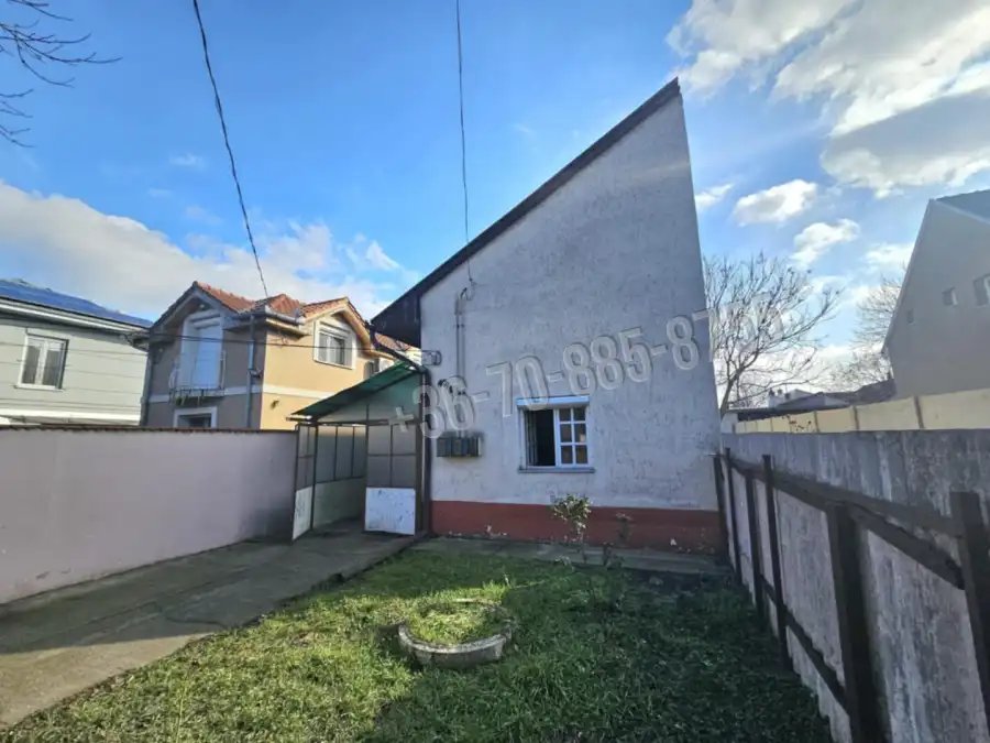 eladó családi ház, Budapest, XX. kerület