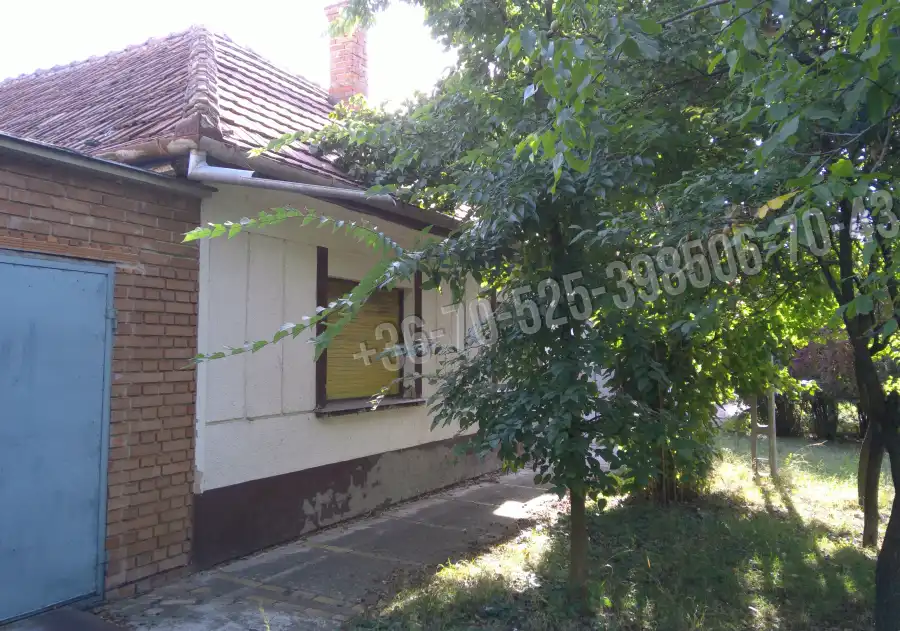 eladó családi ház, Cegléd