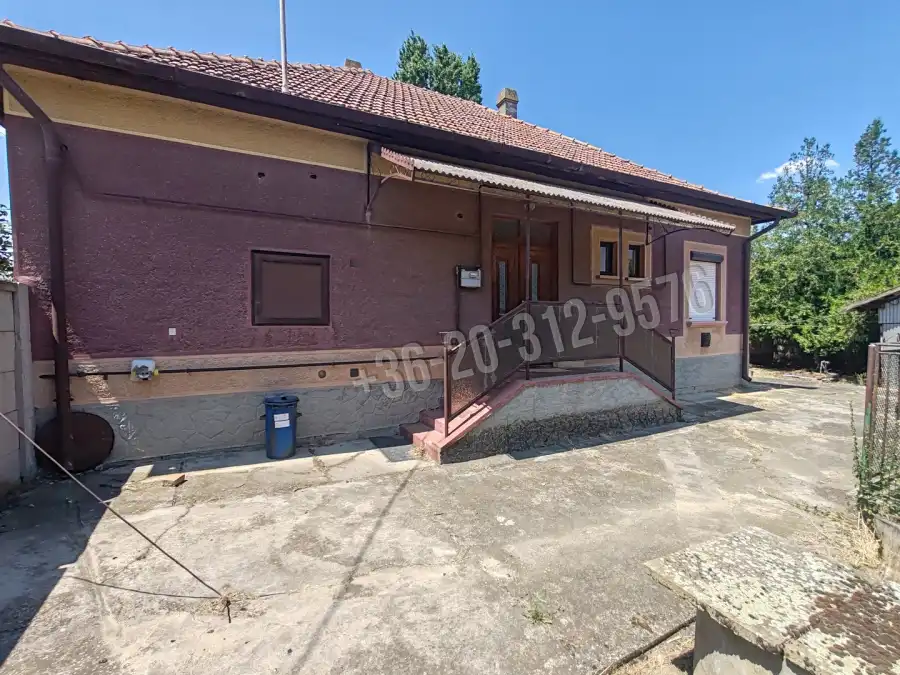 eladó családi ház, Csanádapáca