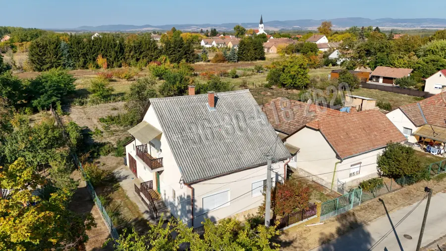 eladó családi ház, Dejtár