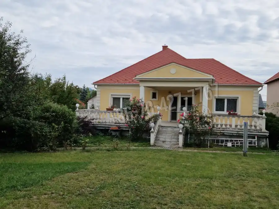 eladó családi ház, Eger