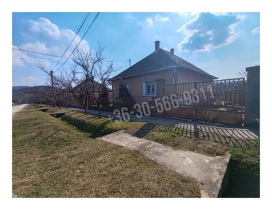 eladó családi ház, Felsőpetény