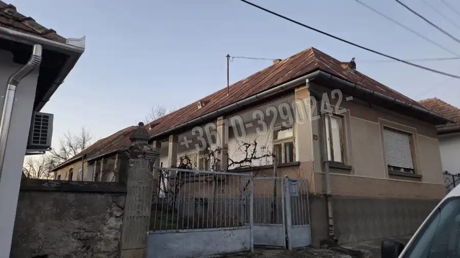 eladó családi ház, Fony