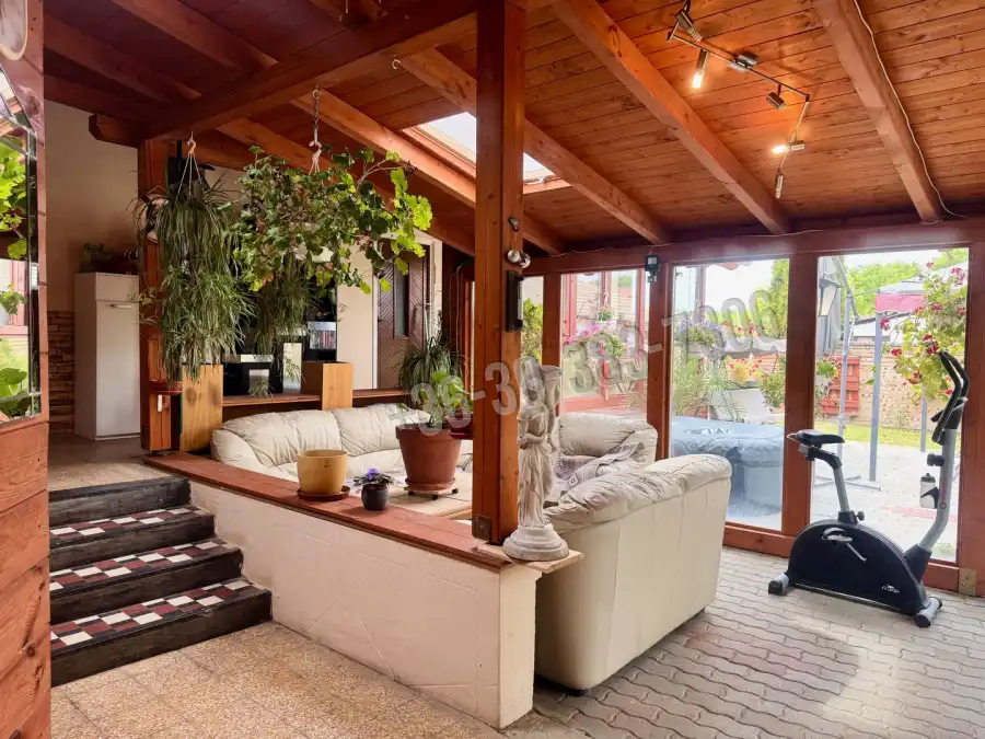 eladó családi ház, Galgahévíz