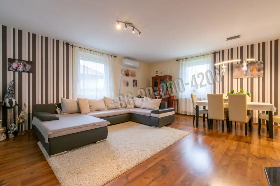 eladó családi ház, Halászi