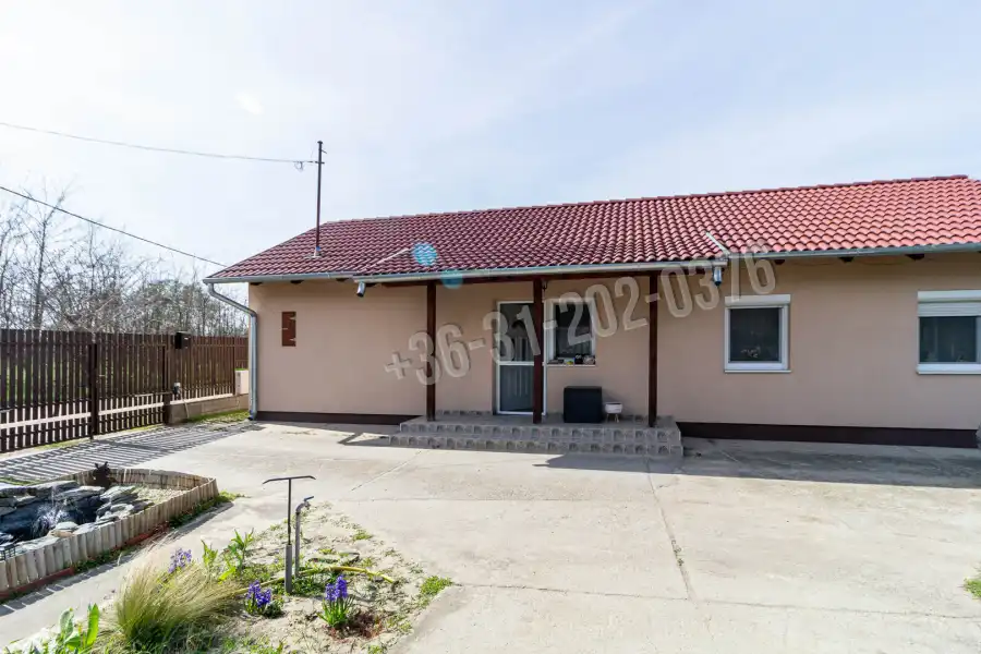 eladó családi ház, Helvécia
