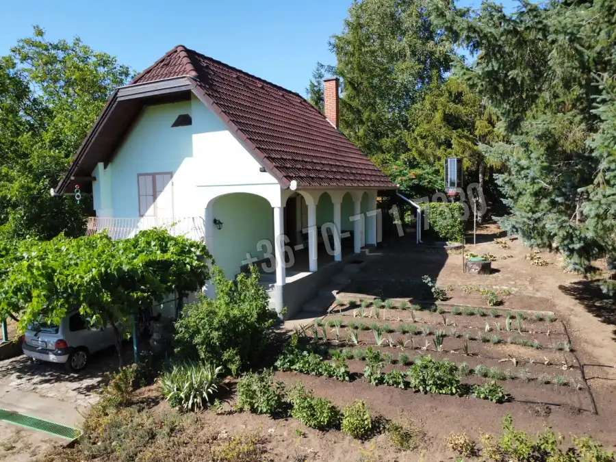 eladó családi ház, Heves