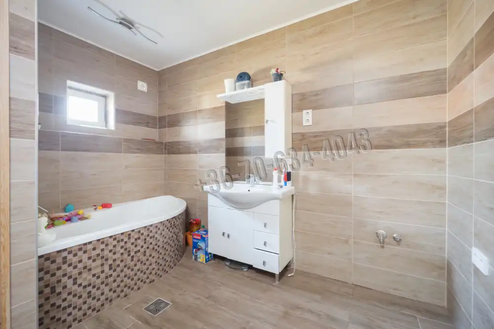 Pest megye - Ipolytölgyes