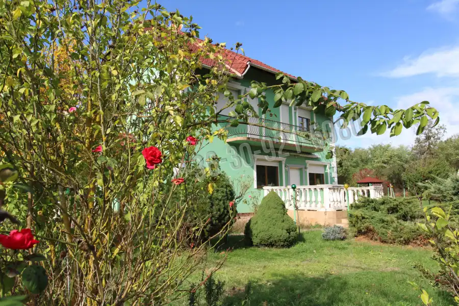 eladó családi ház, Isaszeg