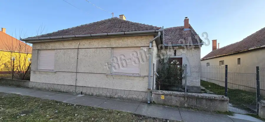 eladó családi ház, Kalocsa
