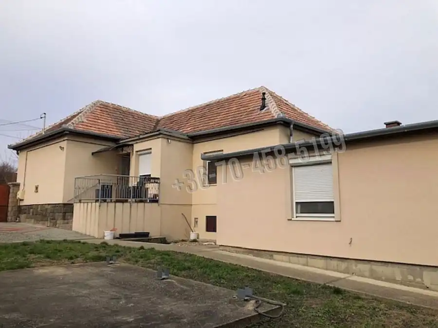 eladó családi ház, Keszthely