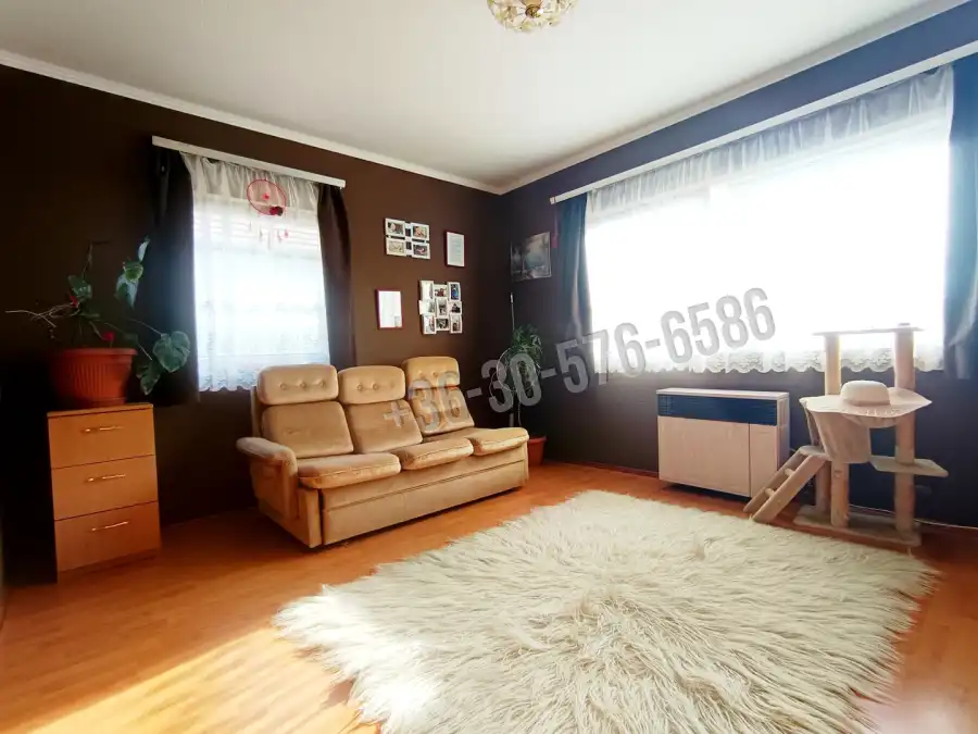 eladó családi ház, Kiskunlacháza