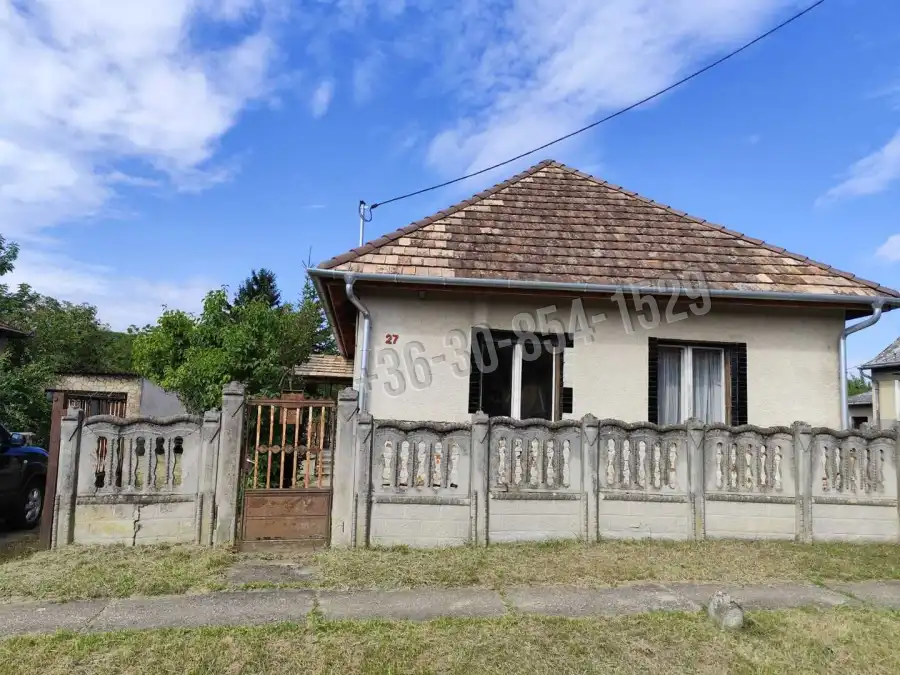 eladó családi ház, Kiskutas