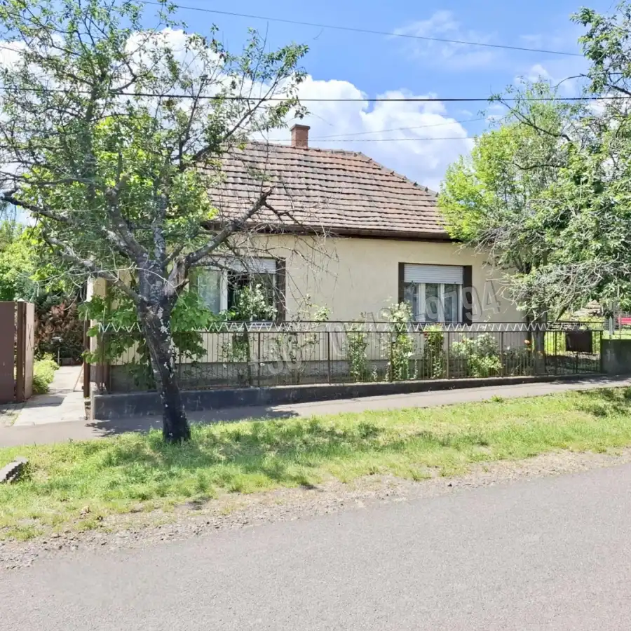 eladó családi ház, Kisnána