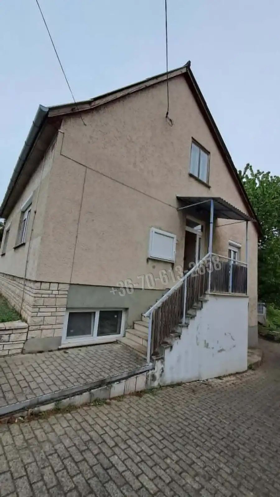 eladó családi ház, Lábatlan