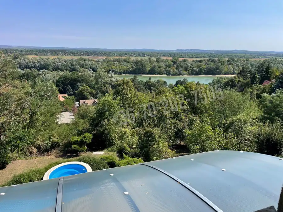 eladó családi ház, Leányfalu