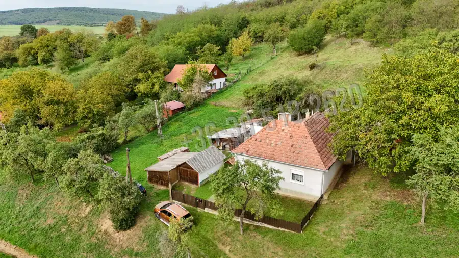 eladó családi ház, Legénd