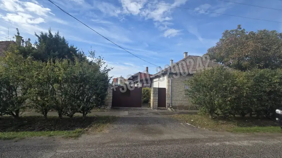 eladó családi ház, Mád