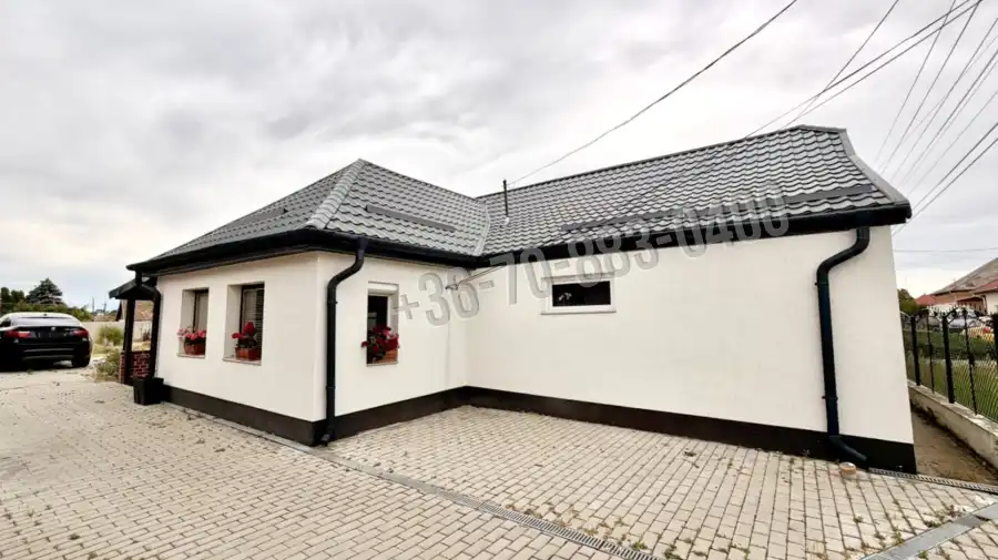 eladó családi ház, Ócsa