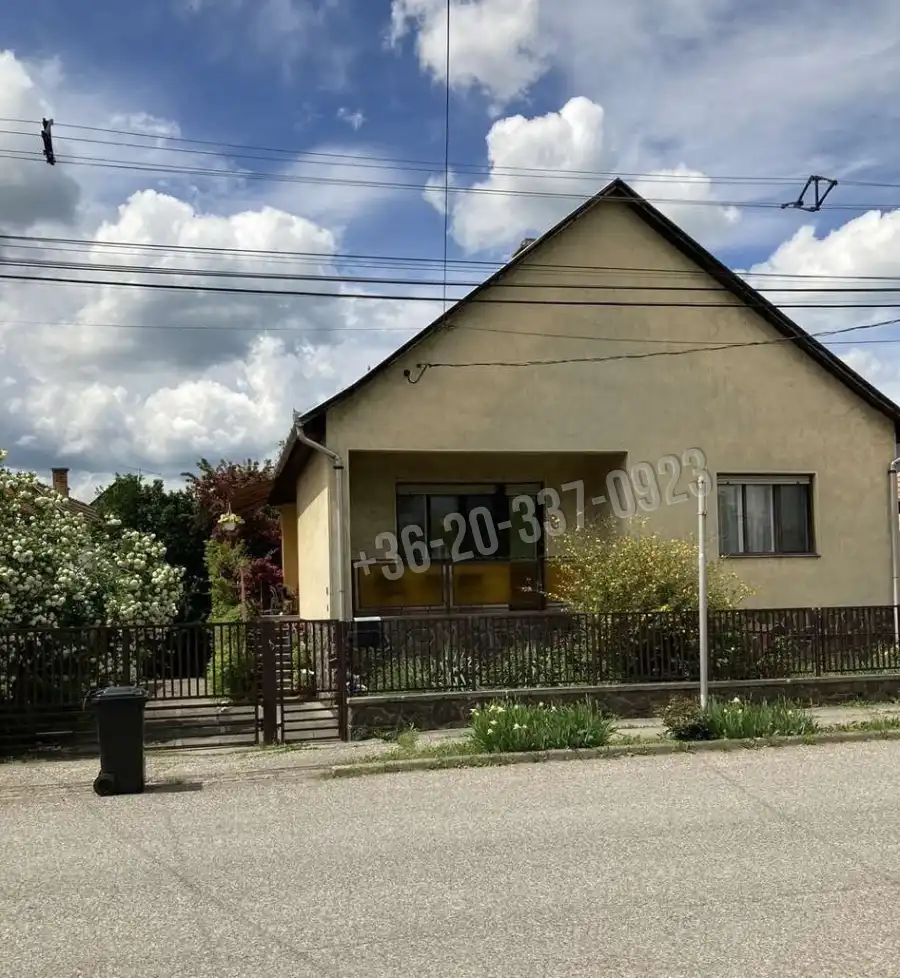 eladó családi ház, Pásztó