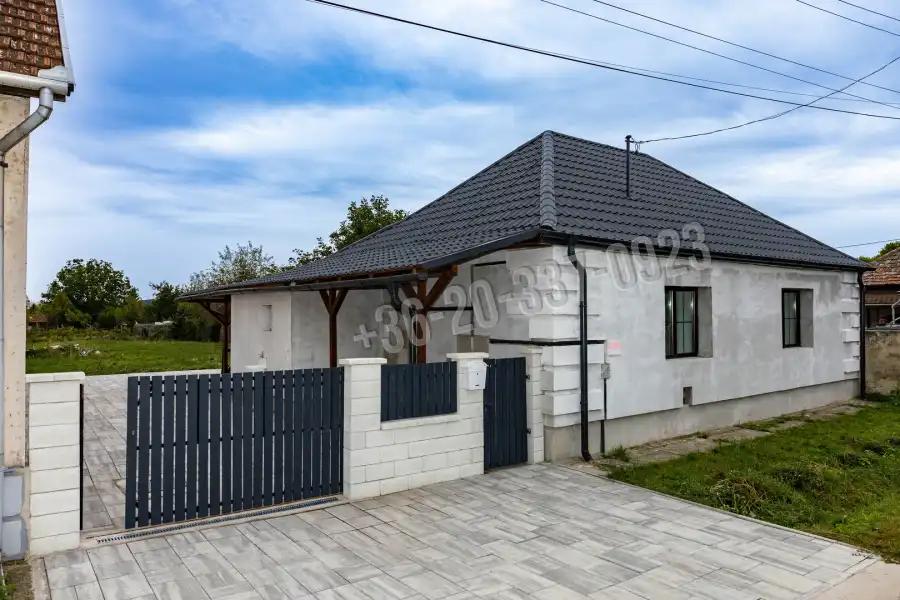 eladó családi ház, Pásztó