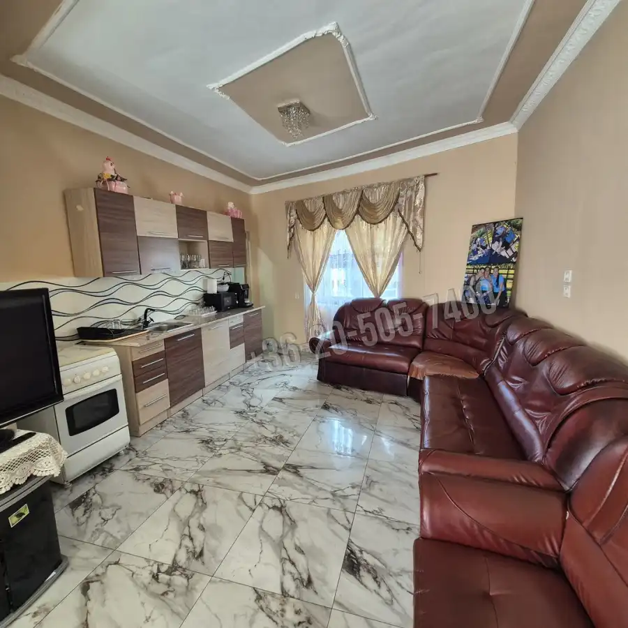 eladó családi ház, Poroszló