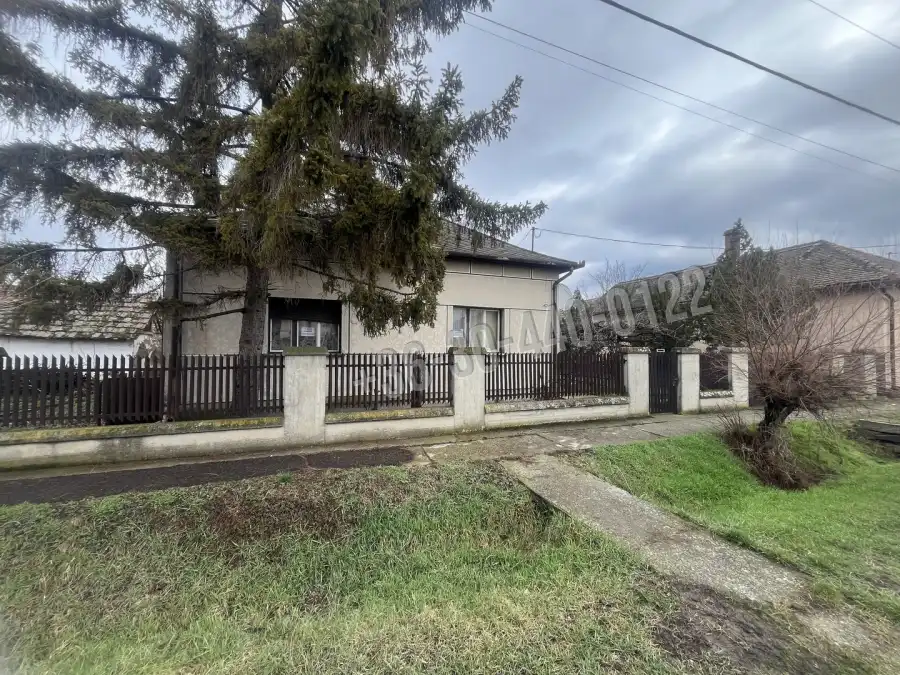 eladó családi ház, Püspökladány