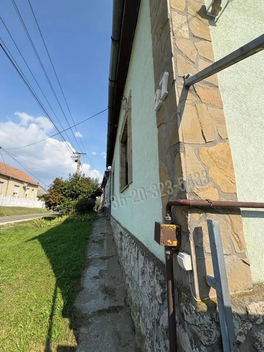 eladó családi ház, Sántos