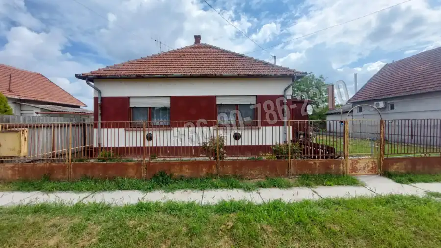 eladó családi ház, Sarkad