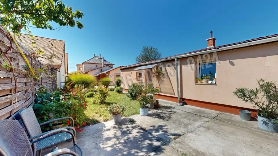 eladó családi ház, Székesfehérvár