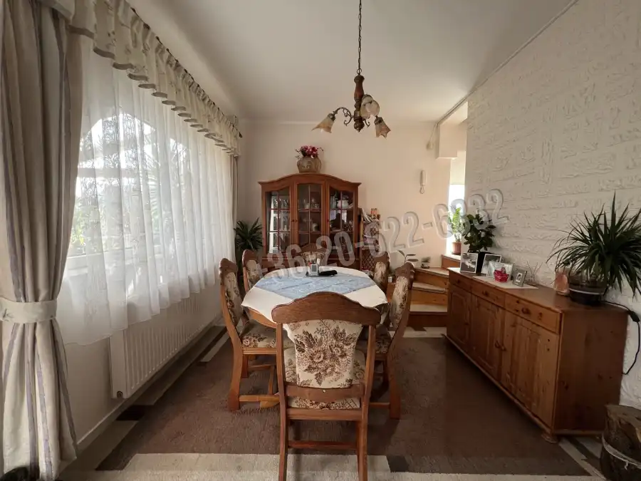 eladó családi ház, Székesfehérvár