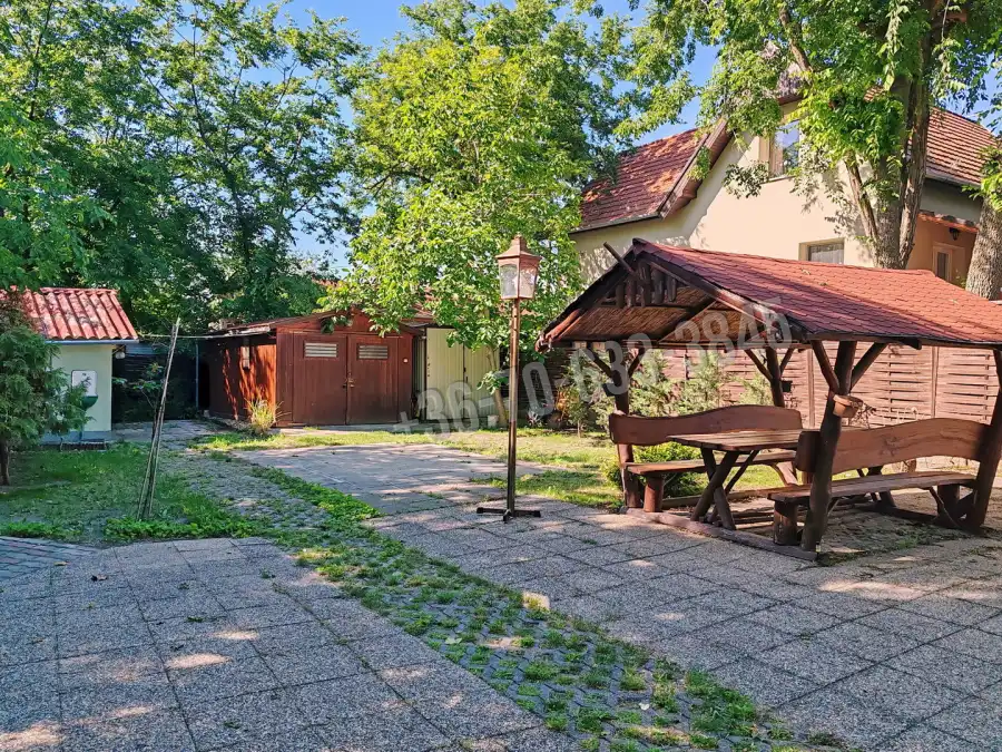 eladó családi ház, Szigethalom