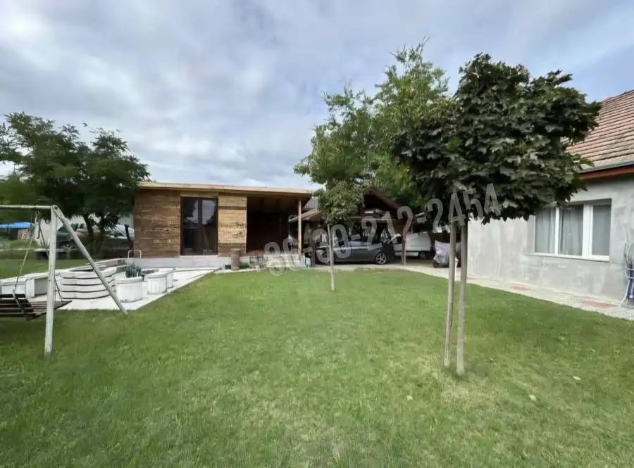 eladó családi ház, Sződ