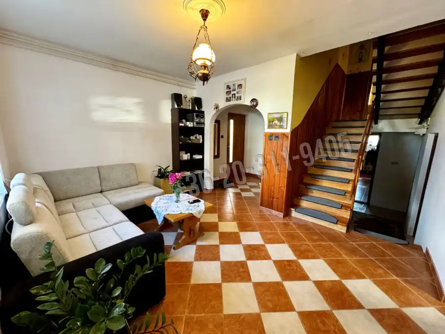 eladó családi ház, Tápé