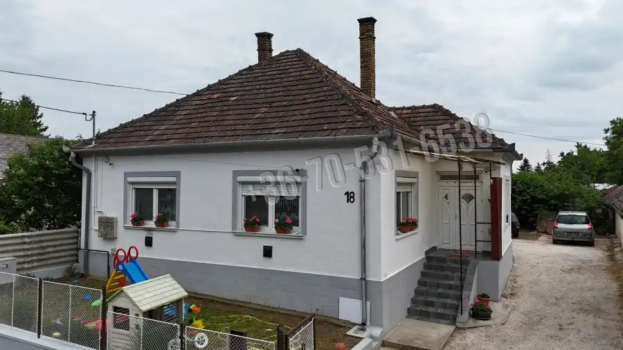 eladó családi ház, Türje