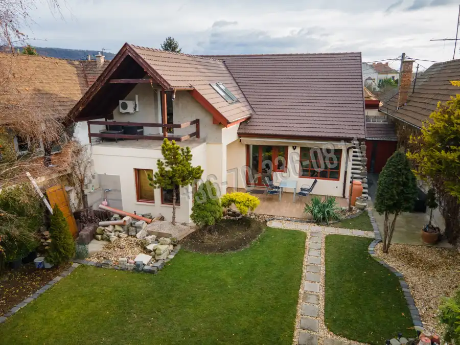 eladó családi ház, Verőce